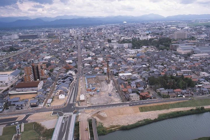 Komatsu